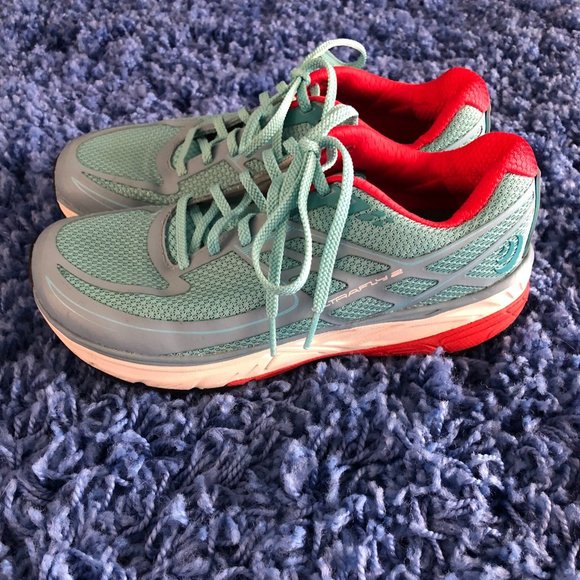Topo Athletic Shoes - Topo Athletic Ultrafly 2 Women's - US size 8 running sneakers